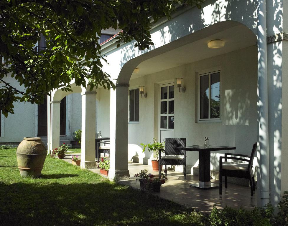 Отель Vila Caviar Сулина Экстерьер фото